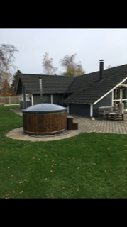 Vildmarksbad med indvendig klorovn (AISI 316) & luftjacuzzi