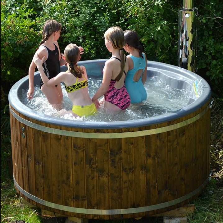 Vildmarksbad med indvendig klorovn (AISI 316) & luftjacuzzi